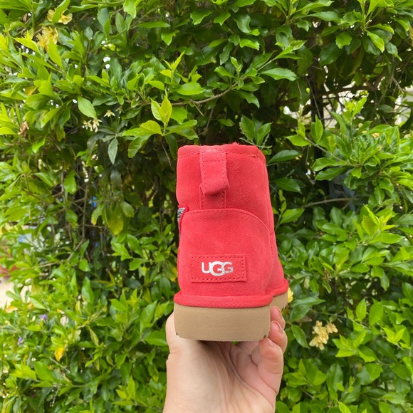 NWT UGG Classic Mini Star - Picture 3 of 10